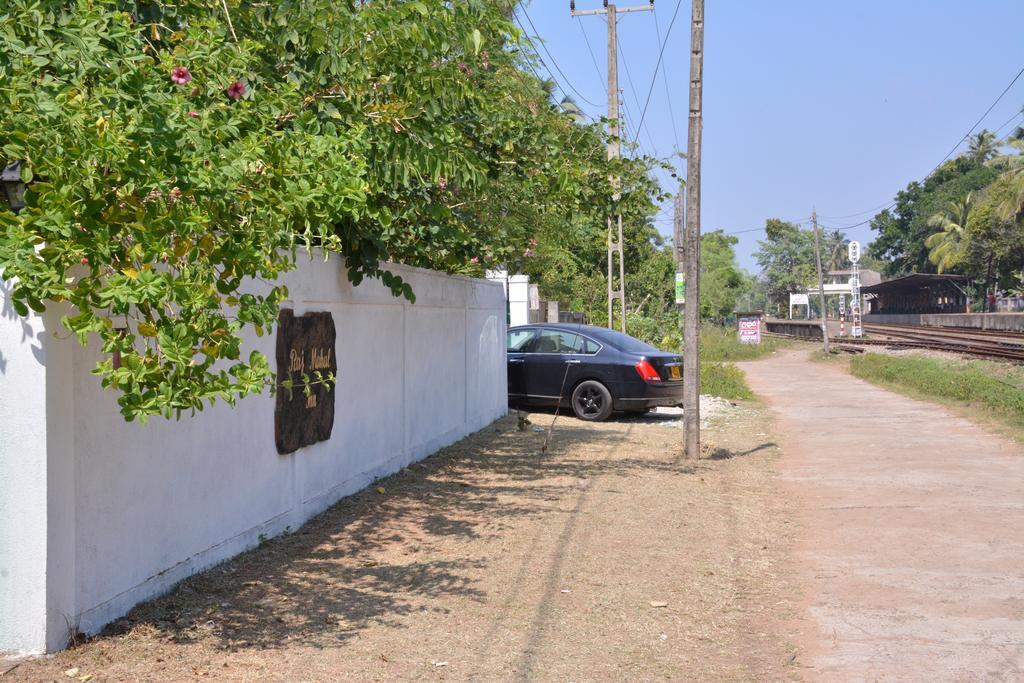 Raj Mahal Inn Wadduwa Ngoại thất bức ảnh